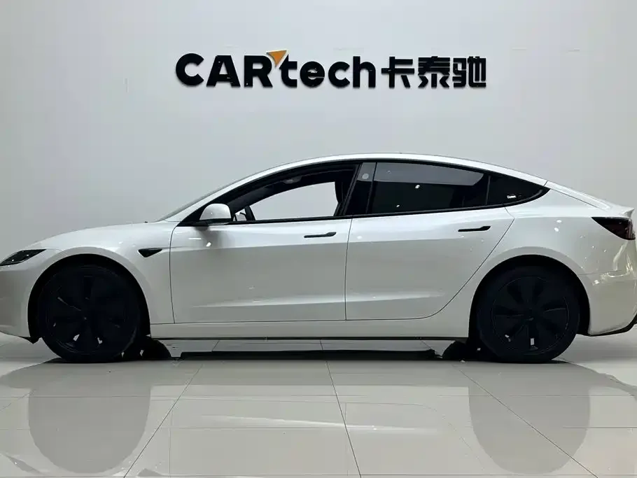 Tesla Model 3 — фото 2