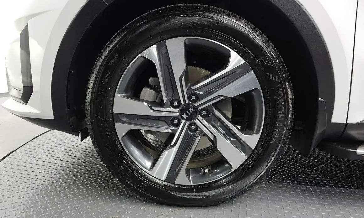 Kia Sorento — фото 4