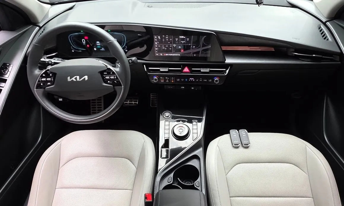 Kia Niro — фото 8