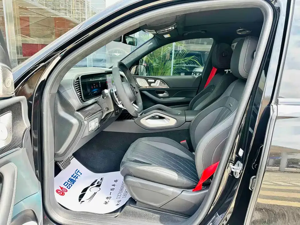Mercedes-Benz GLS AMG — фото 10