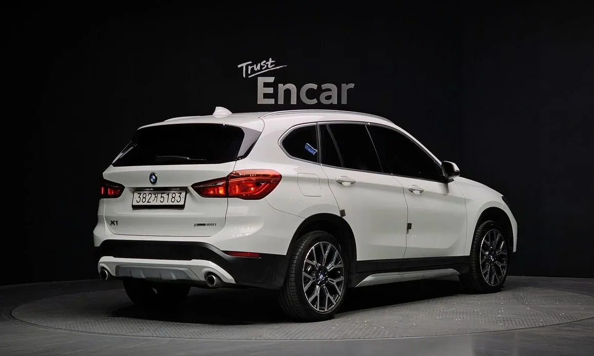 BMW X1 — фото 3