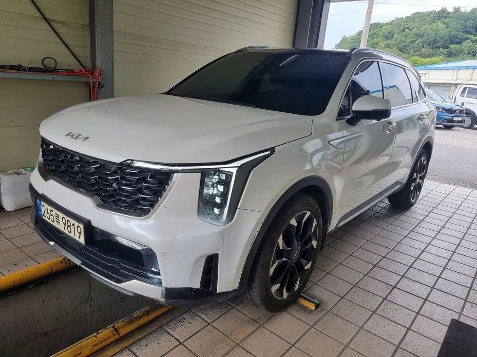 Kia Sorento — фото 1