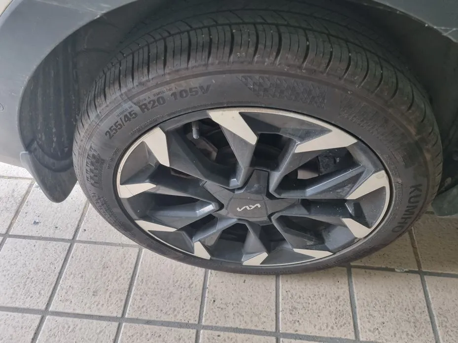 Kia Sorento — фото 3