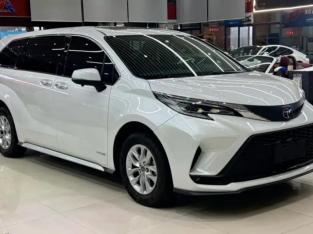 Toyota Granvia — фото 5