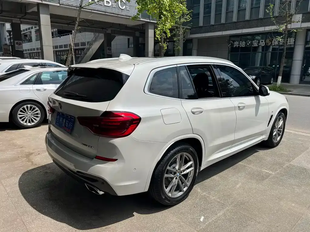 BMW X3 — фото 10