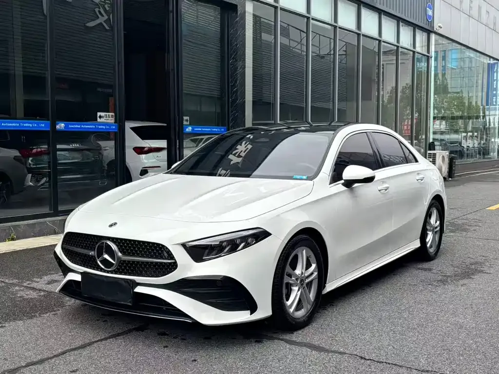 Mercedes-Benz A-Class — фото 1