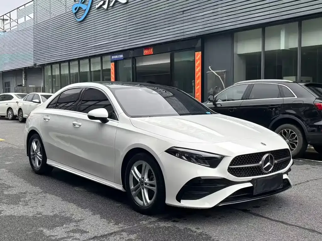 Mercedes-Benz A-Class — фото 9