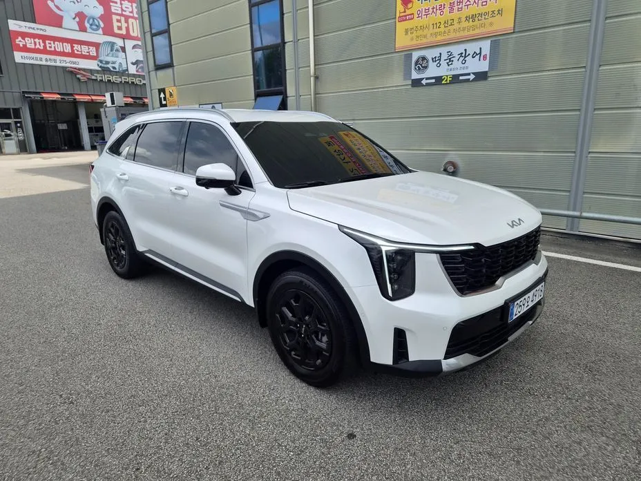 Kia Sorento — фото 9