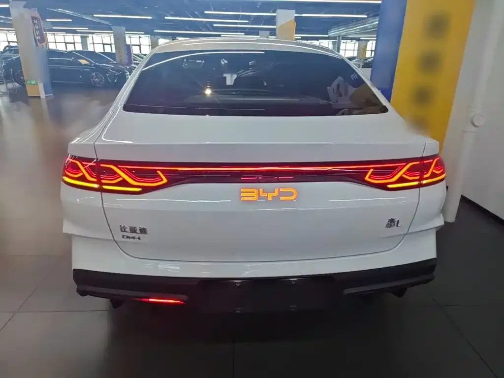 BYD Qin L — фото 3