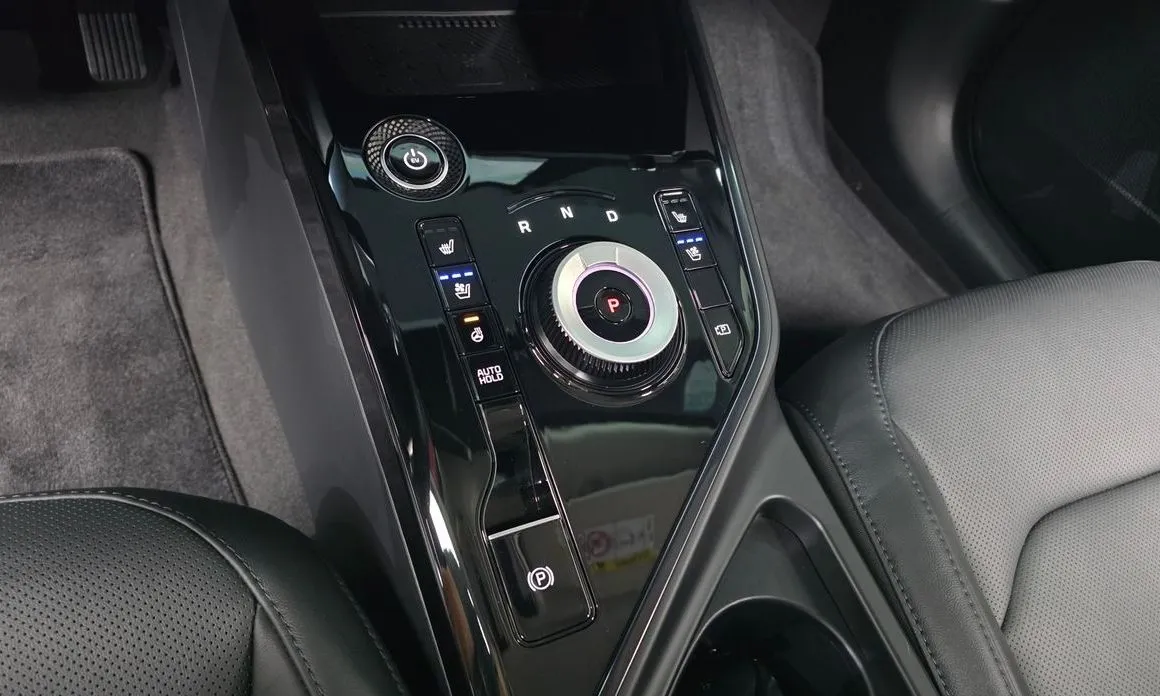 Kia Niro — фото 10
