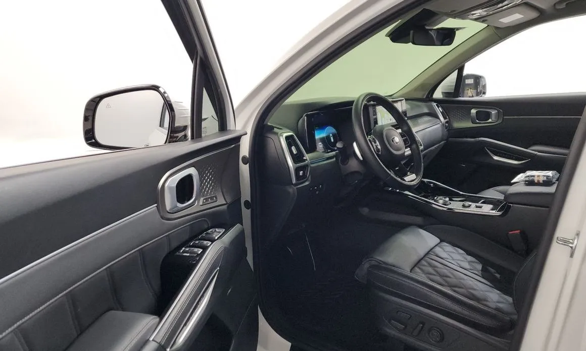 Kia Sorento — фото 8