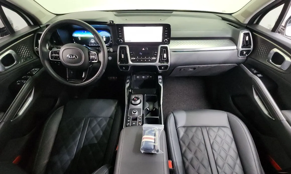 Kia Sorento — фото 6