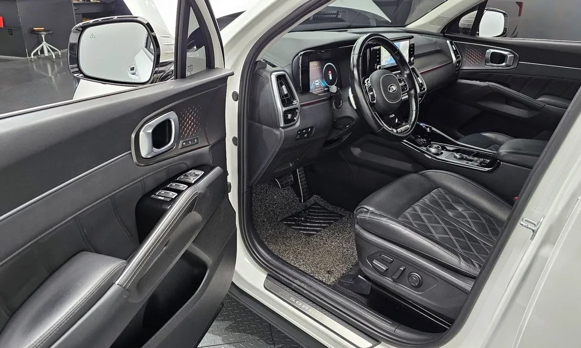 Kia Sorento — фото 6