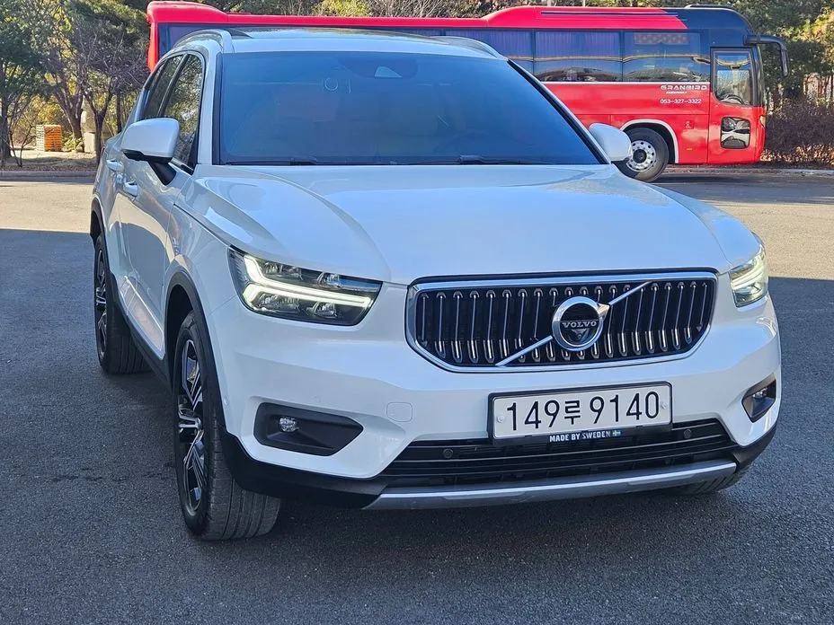 Volvo XC40 — фото 5