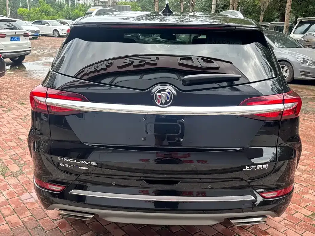 Buick Enclave — фото 3