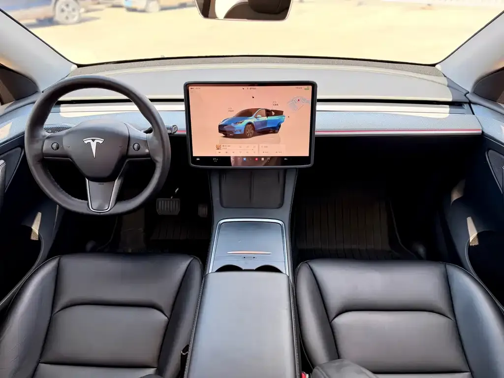 Tesla Model Y — фото 3