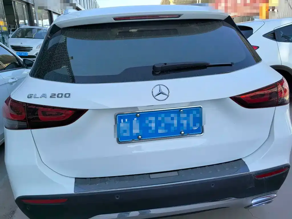 Mercedes-Benz GLA — фото 8