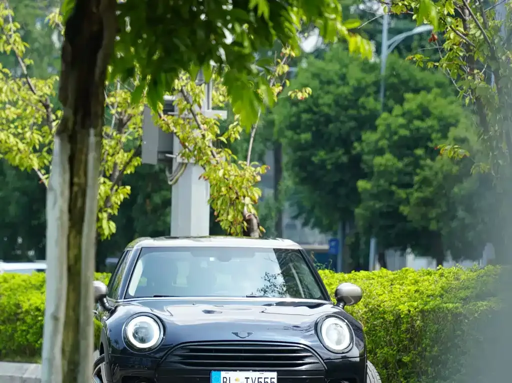 MINI Clubman — фото 6