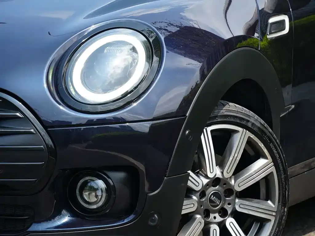 MINI Clubman — фото 4