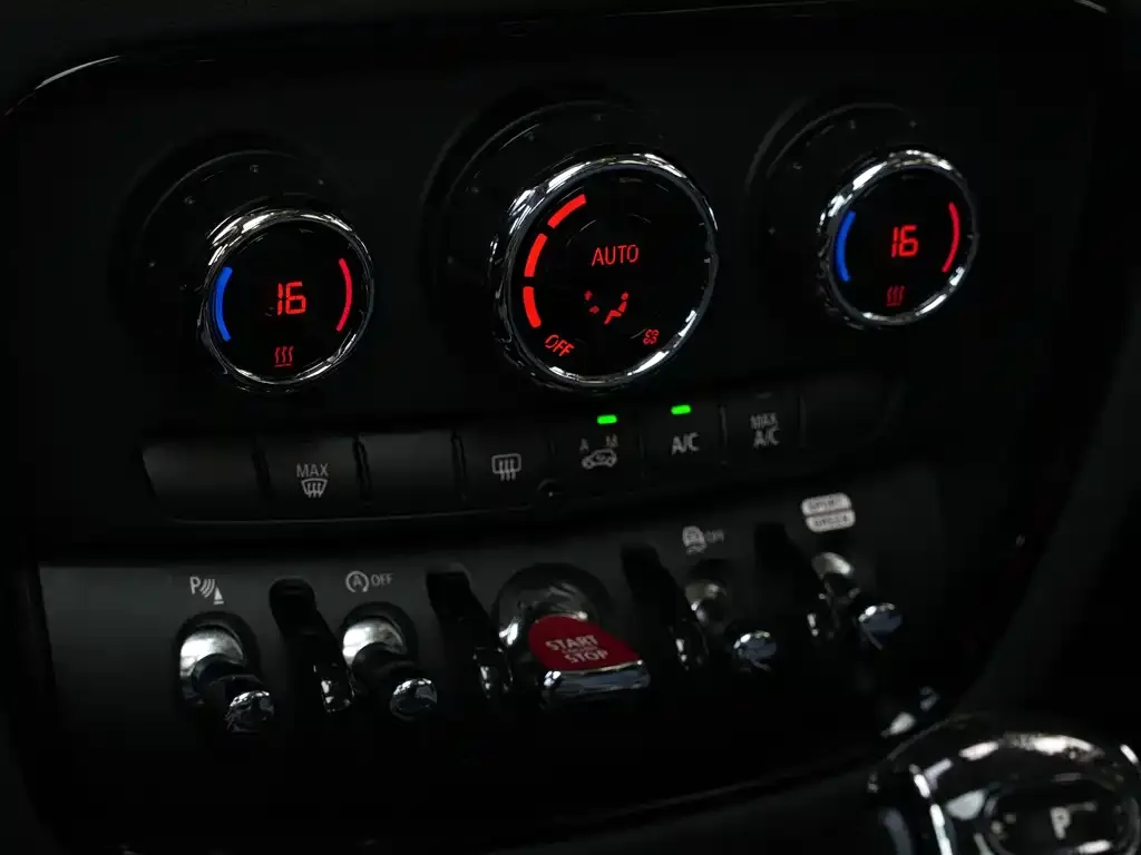 MINI Clubman — фото 10