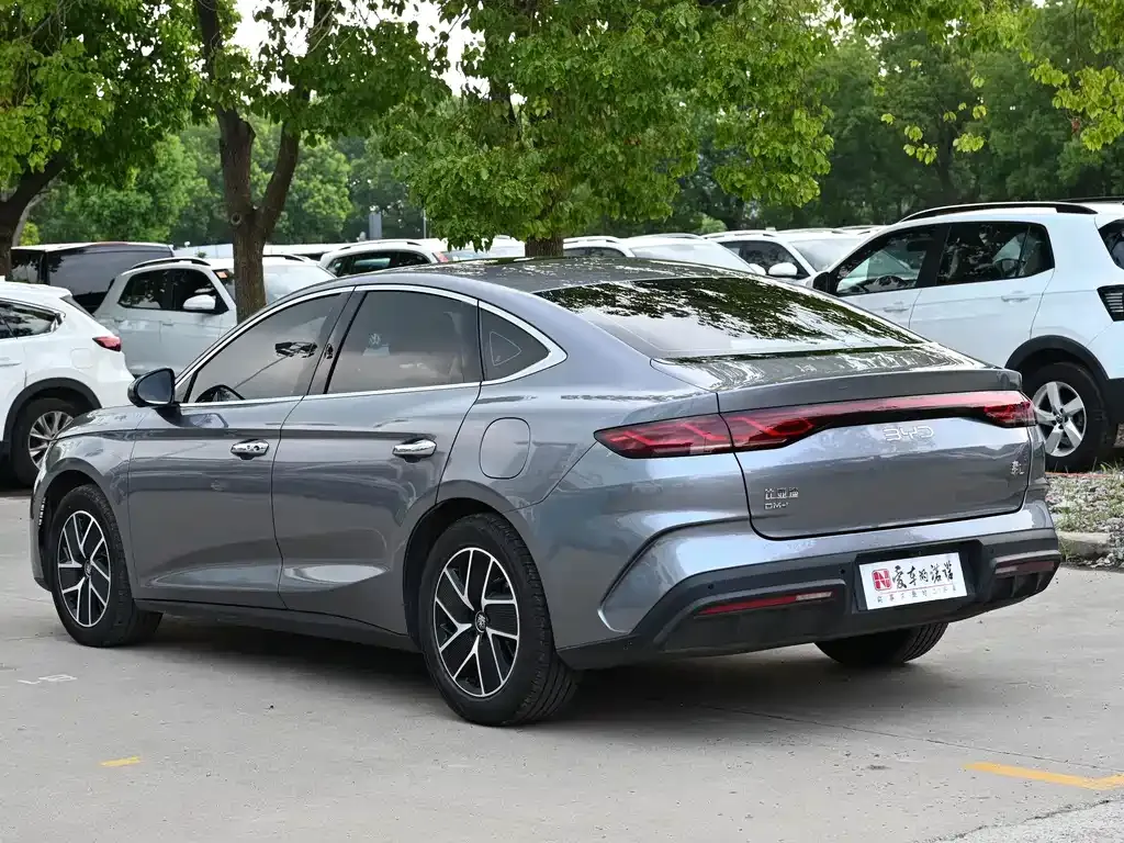 BYD Qin L — фото 7