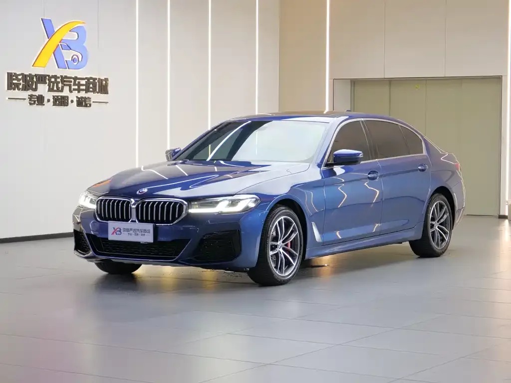 BMW 5 Series — фото 1
