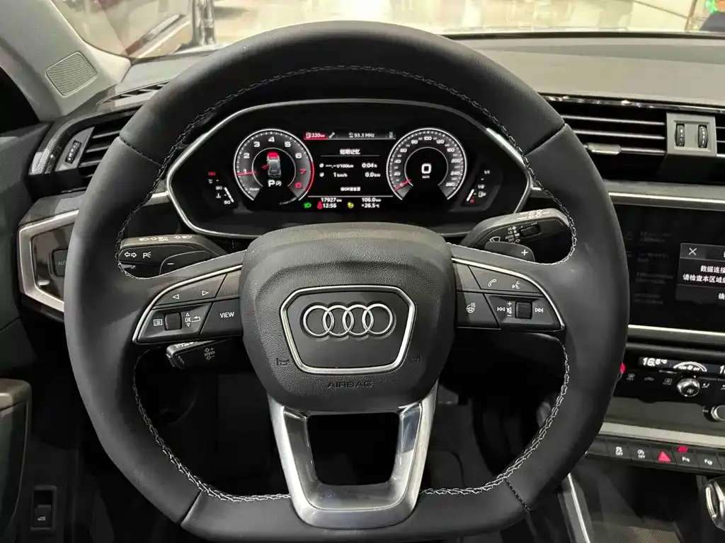 Audi Q3 — фото 2