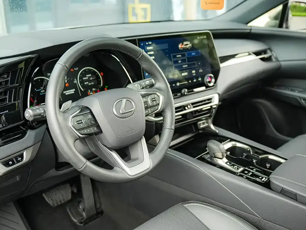 Lexus RX — фото 3