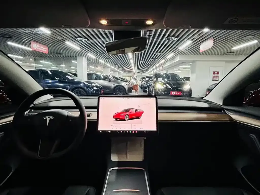 Tesla Model 3 — фото 6