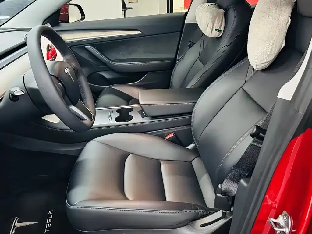Tesla Model 3 — фото 3