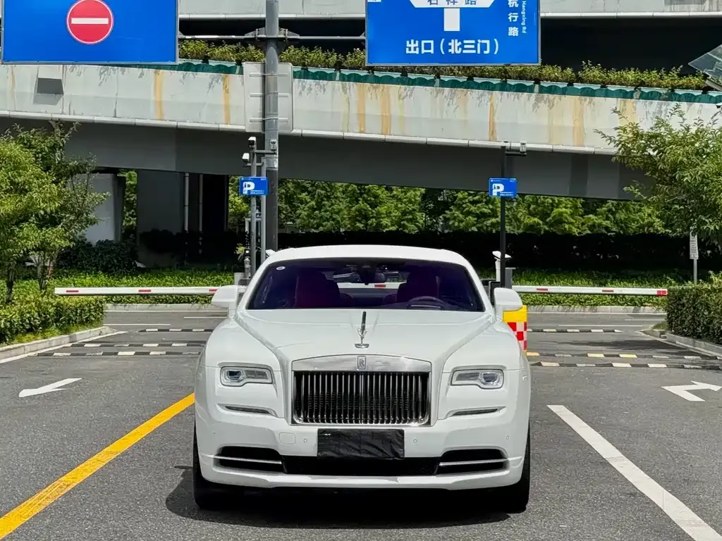 Rolls-Royce Wraith — фото 1