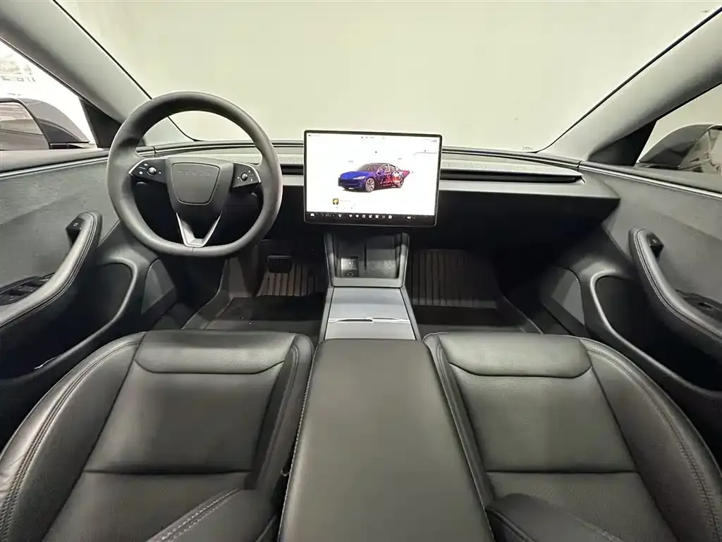 Tesla Model 3 — фото 5