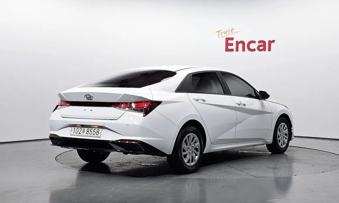 Hyundai AVANTE — фото 4