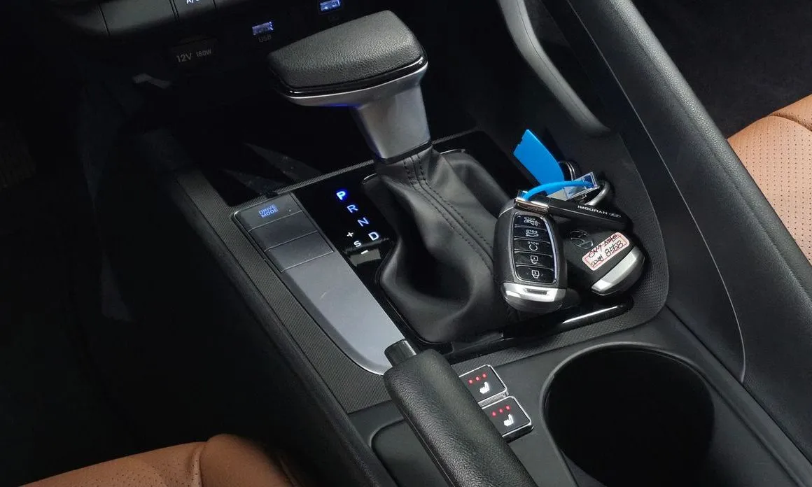 Hyundai AVANTE — фото 2