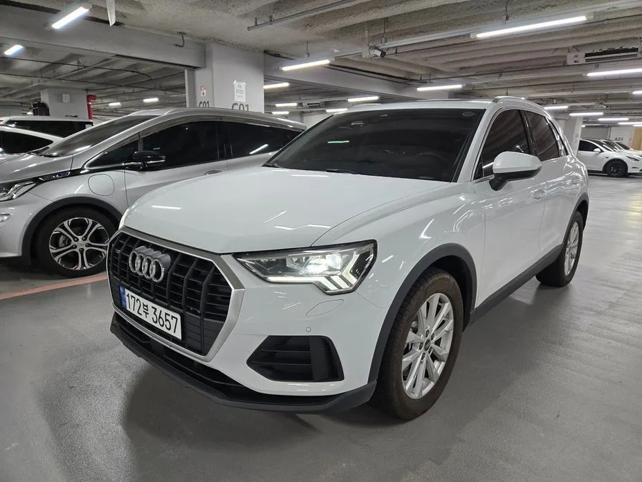 Audi Q3 — фото 1