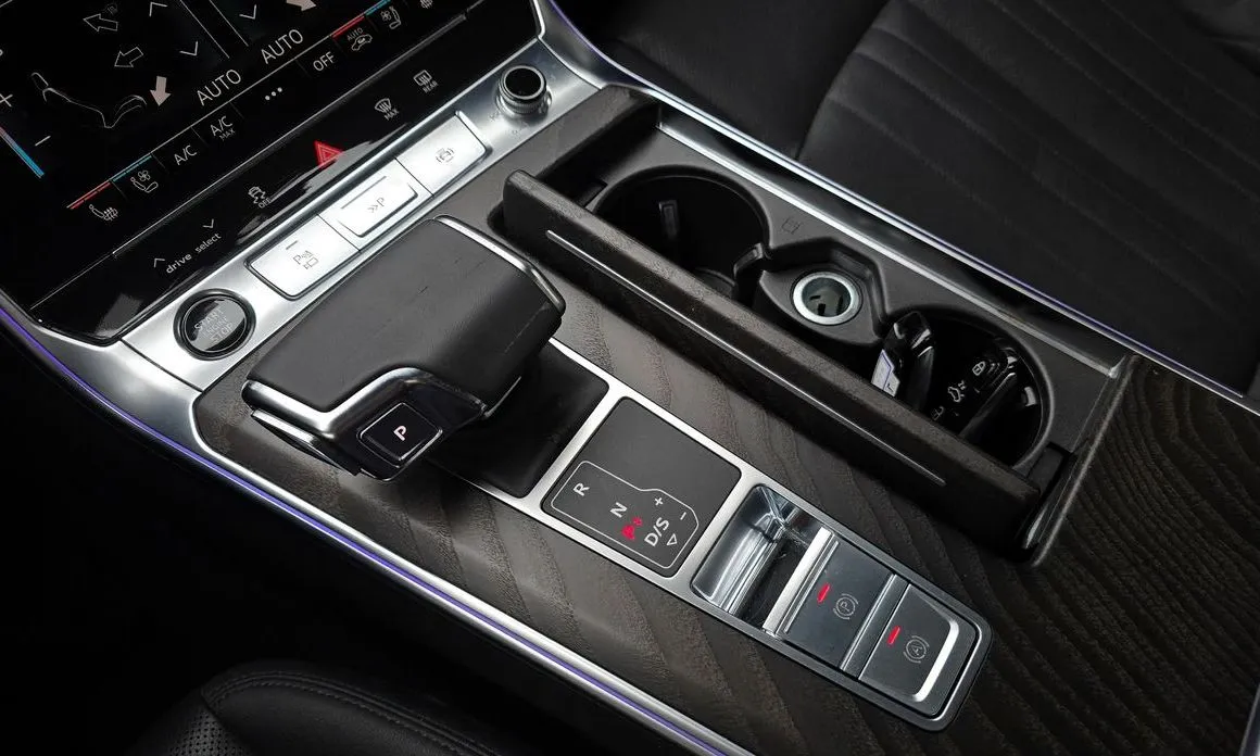 Audi A6 — фото 6
