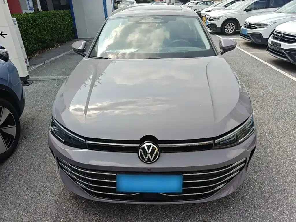 Volkswagen Passat — фото 7