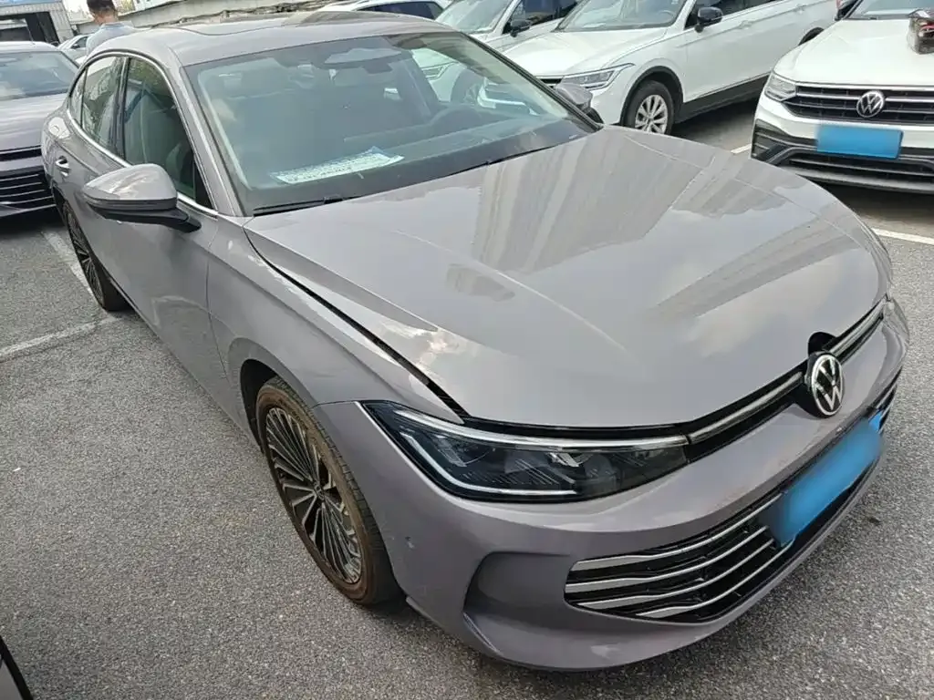 Volkswagen Passat — фото 8