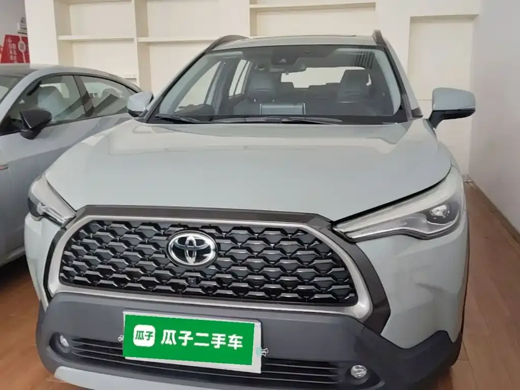 Toyota Corolla Cross — фото 1