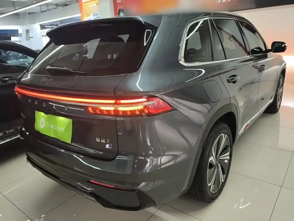 Geely Xingyue L — фото 4