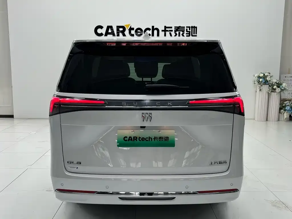 Buick GL8 Hybrid — фото 4