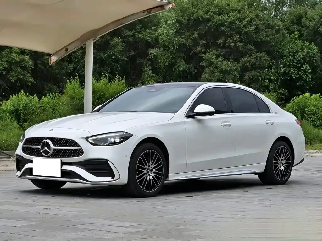 Mercedes-Benz C-Class — фото 1