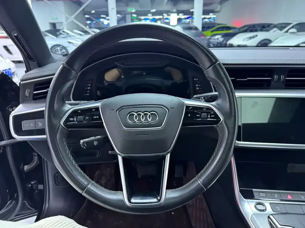 Audi A6L — фото 2