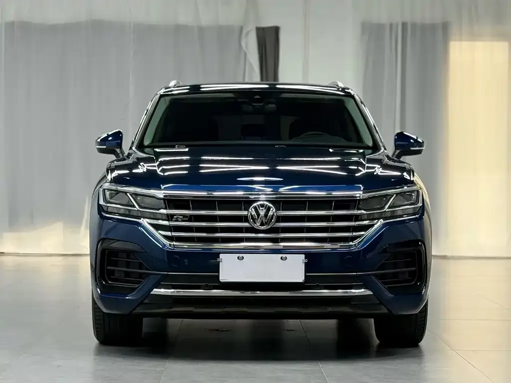 Volkswagen Touareg — фото 2