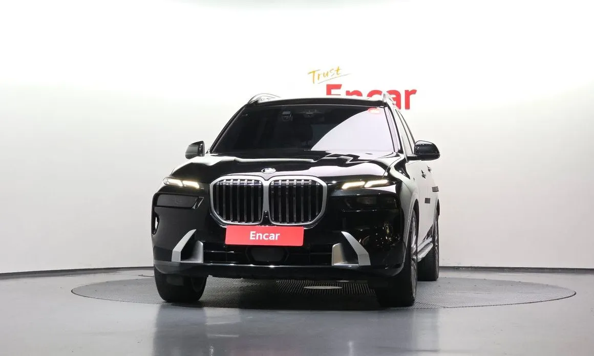 BMW X7 — фото 2