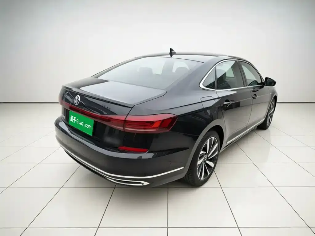 Volkswagen Passat — фото 5