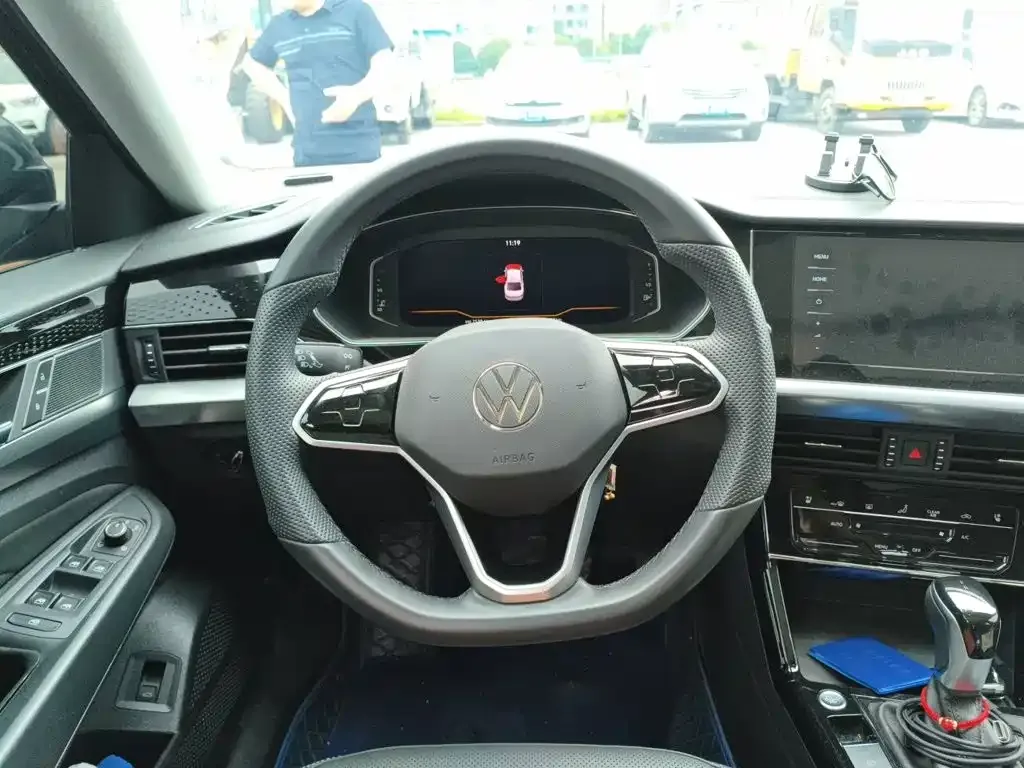 Volkswagen Passat — фото 8