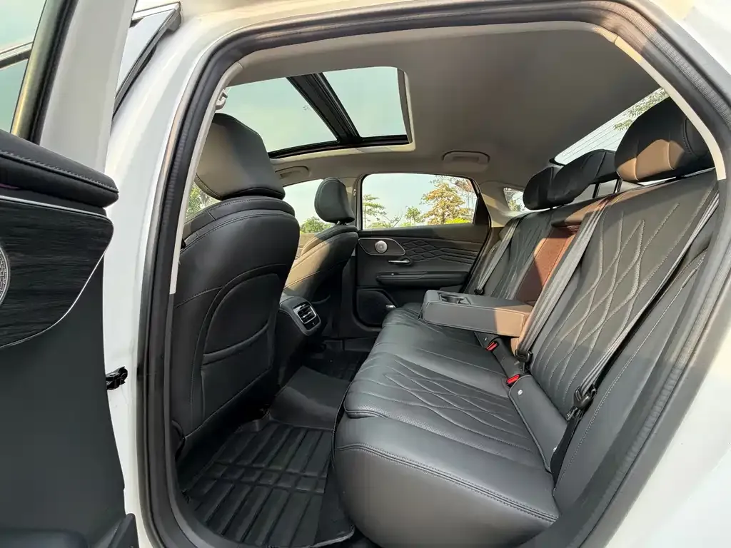 Chery Arrizo 8 PRO — фото 10