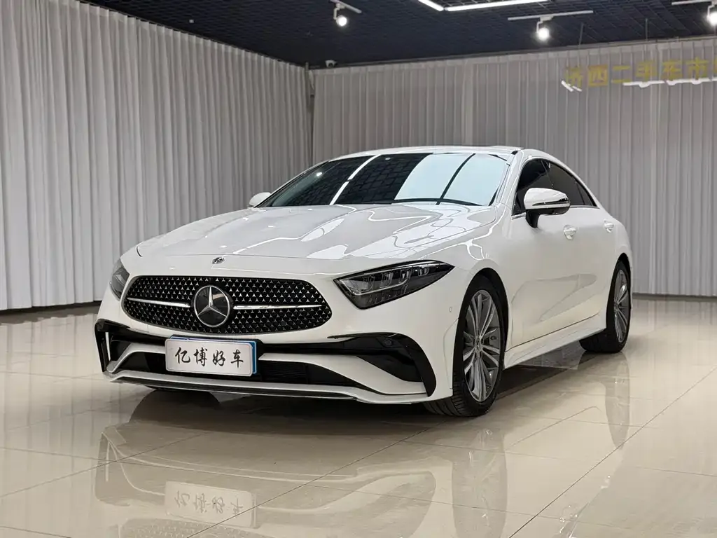 Mercedes-Benz CLS — фото 1