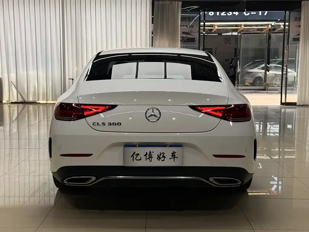 Mercedes-Benz CLS — фото 6
